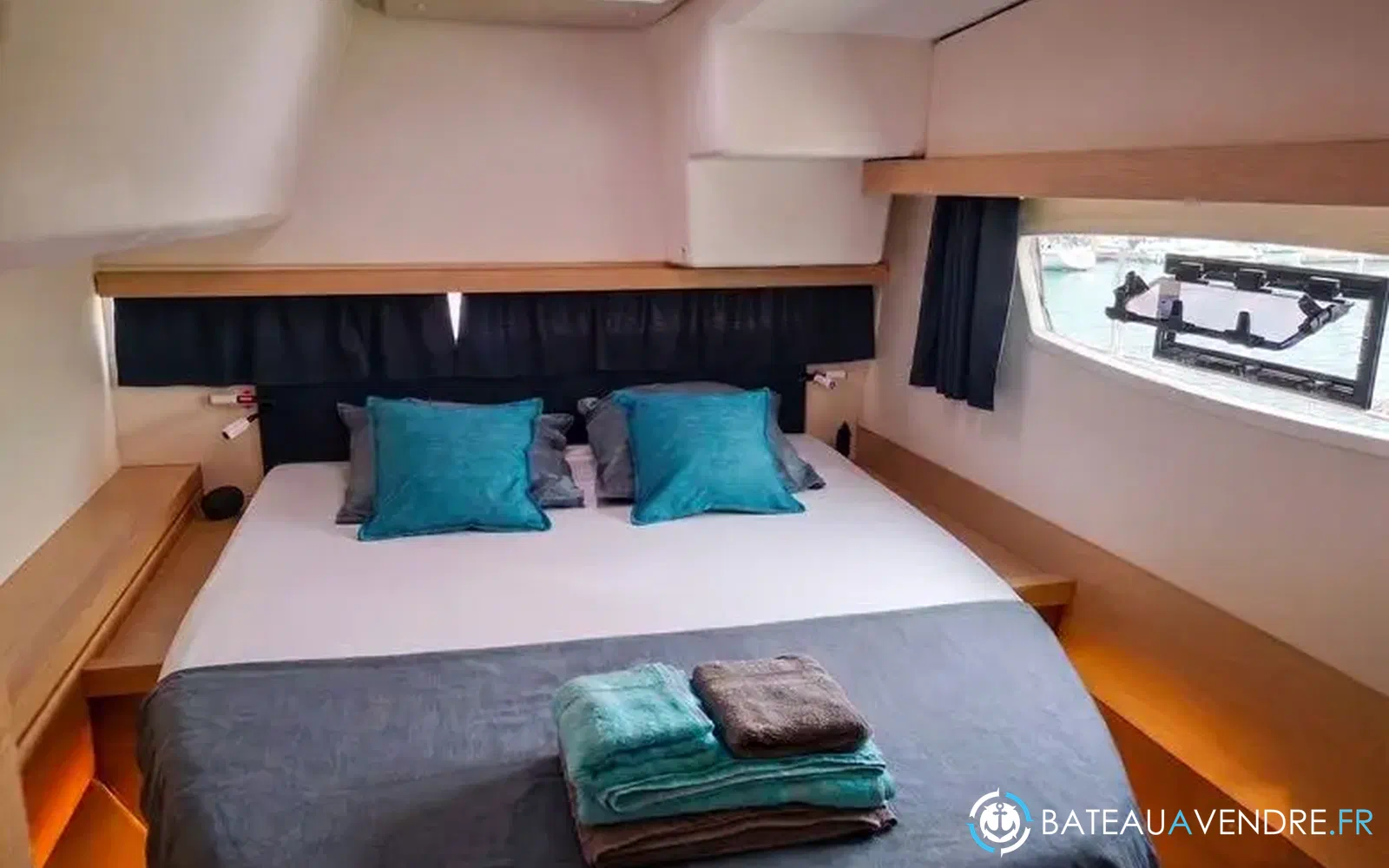 slider 9 Fountaine Pajot Lucia 40
