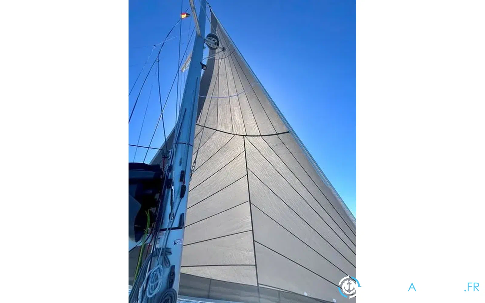 slider 12 Fountaine Pajot Lucia 40