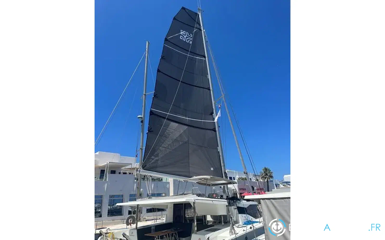 slider 13 Fountaine Pajot Lucia 40
