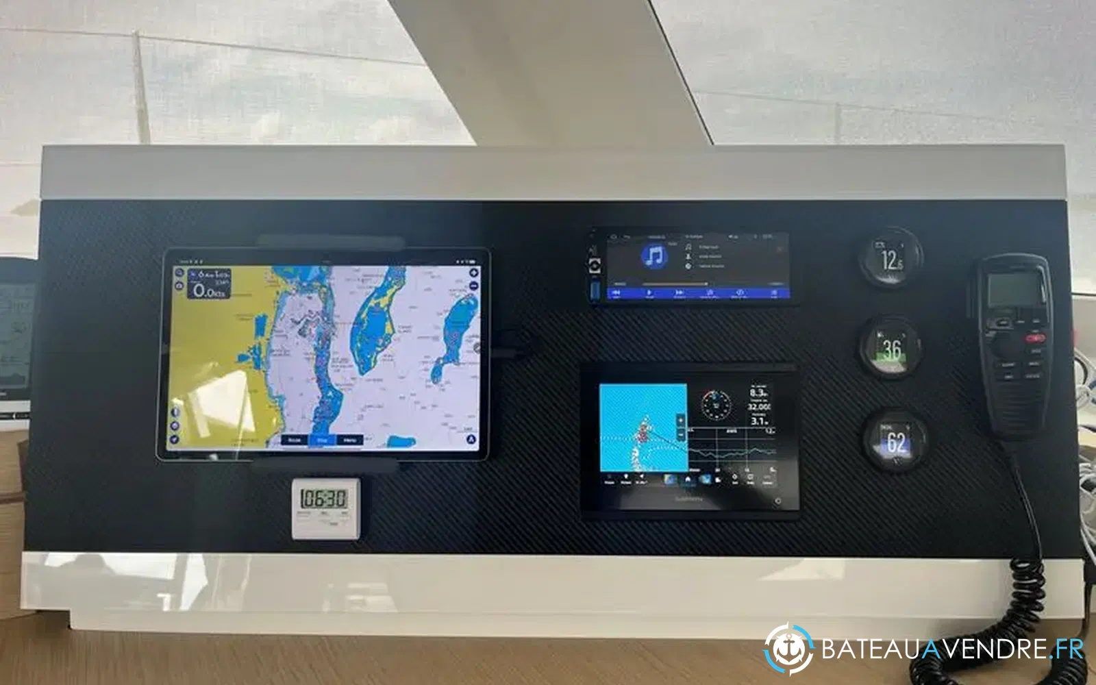 slider 7 Fountaine Pajot Lucia 40