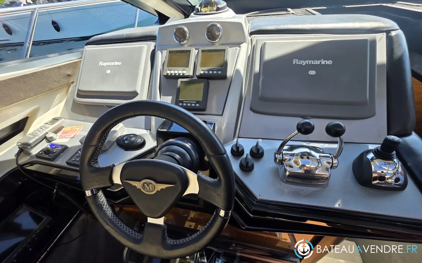 slider 13 Marquis Yachts 50 SC