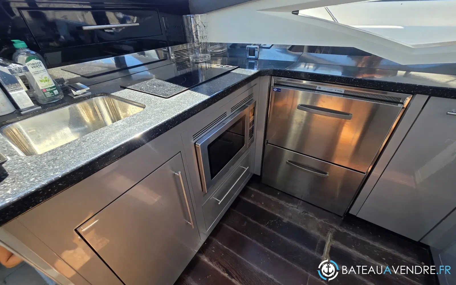 slider 18 Marquis Yachts 50 SC