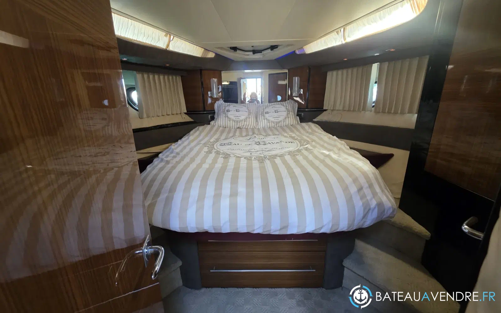 slider 21 Marquis Yachts 50 SC