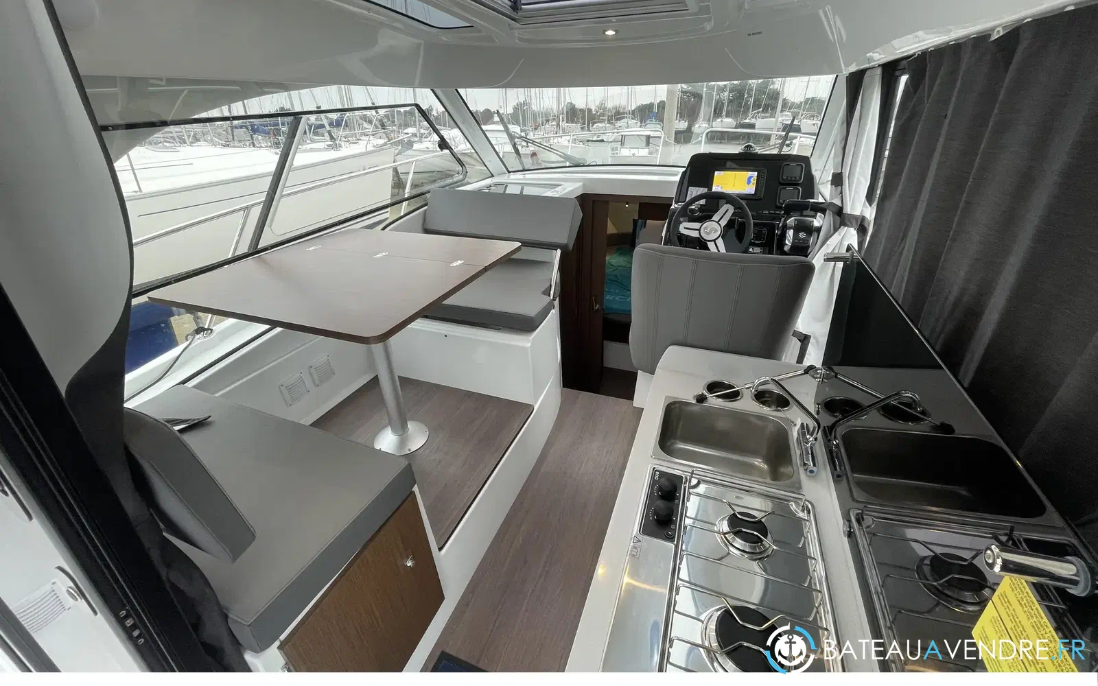 slider 10 Beneteau Antares 9 OB