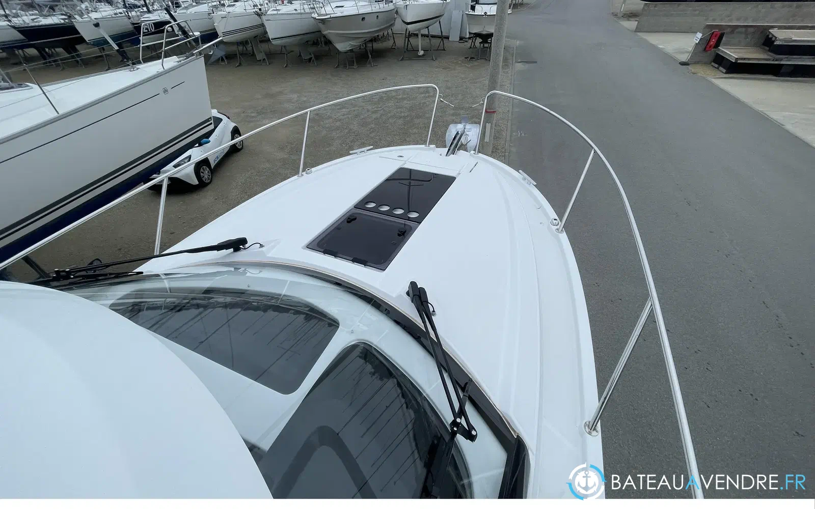 slider 6 Beneteau Antares 9 OB