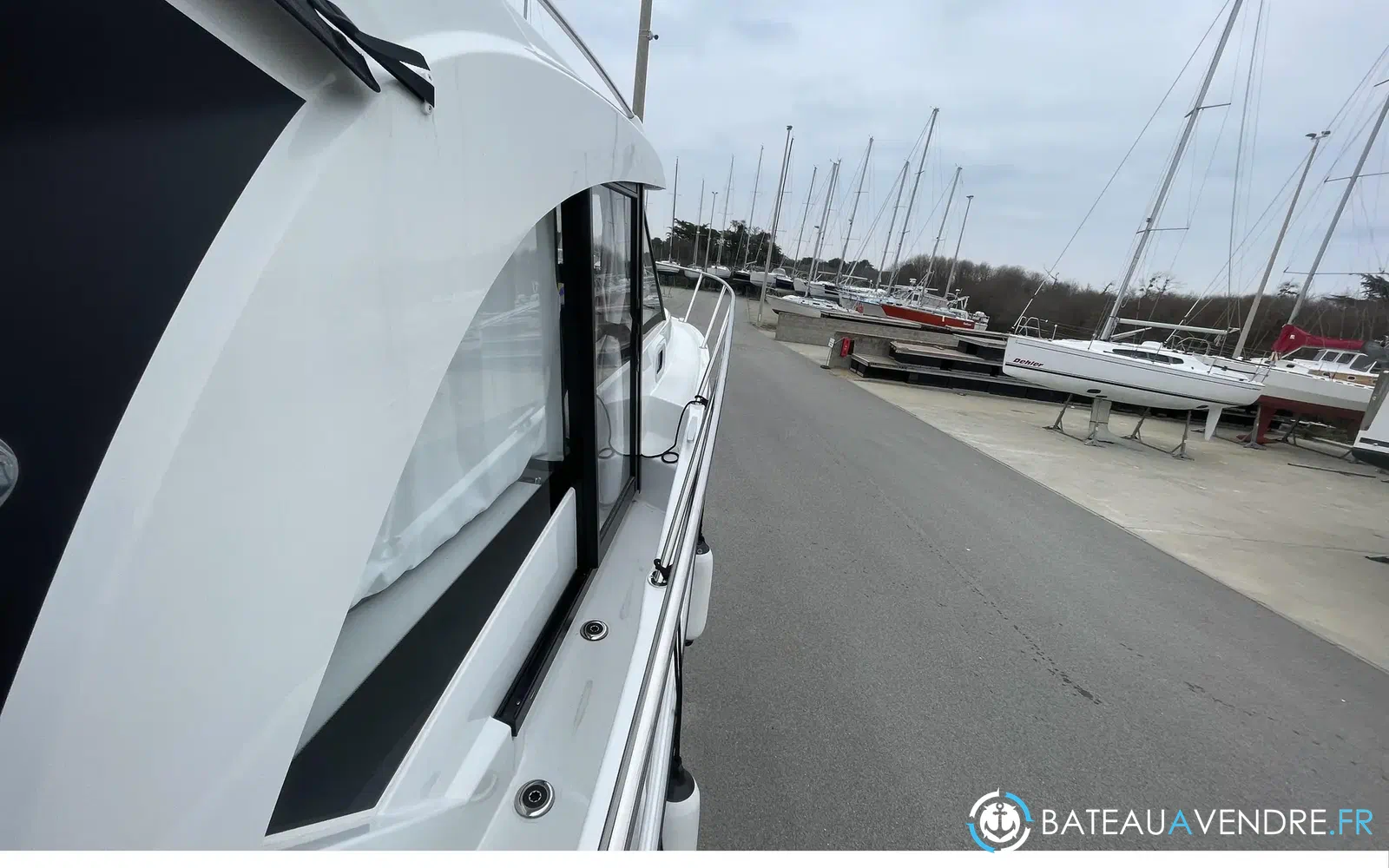 slider 7 Beneteau Antares 9 OB