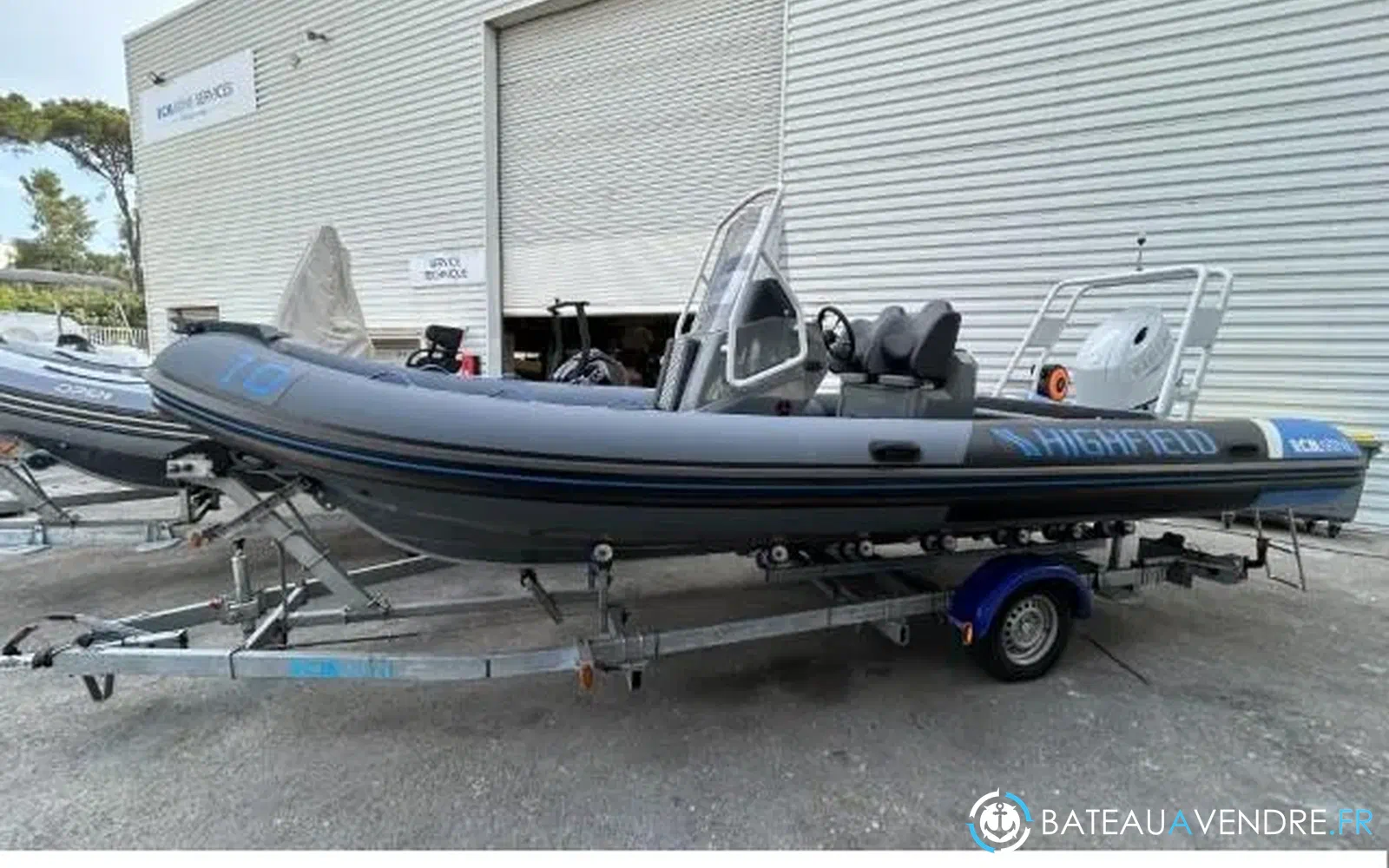 slider 8 Highfield Patrol 660
