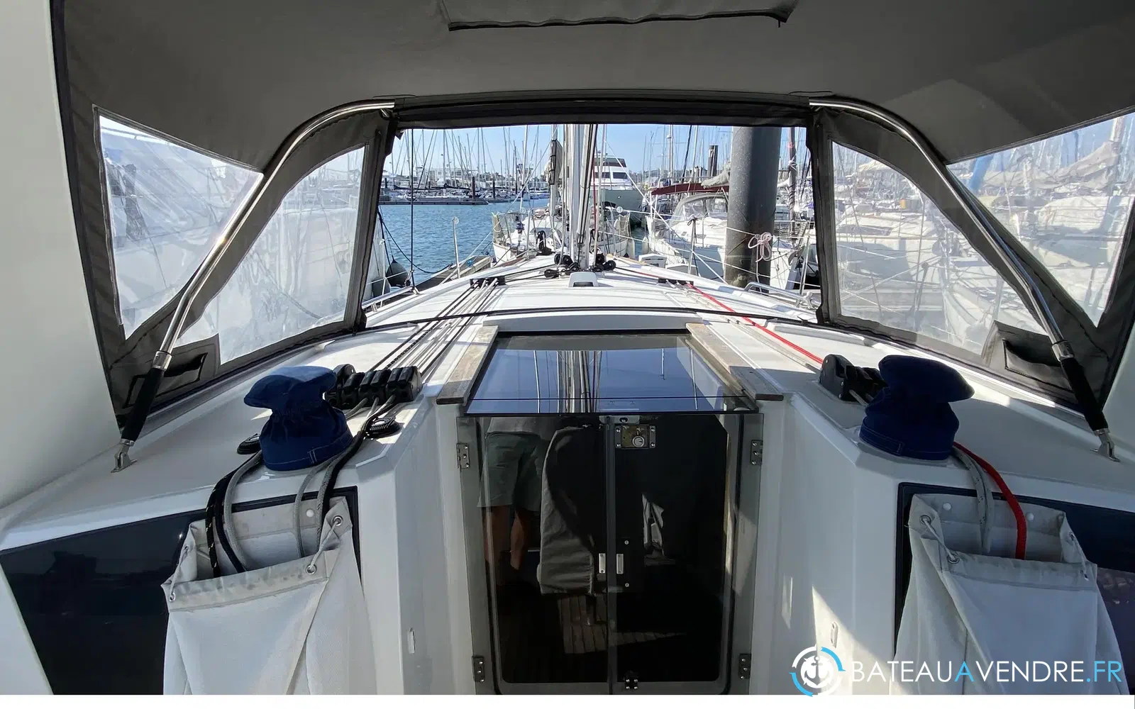 slider 22 Beneteau Oceanis 38.1