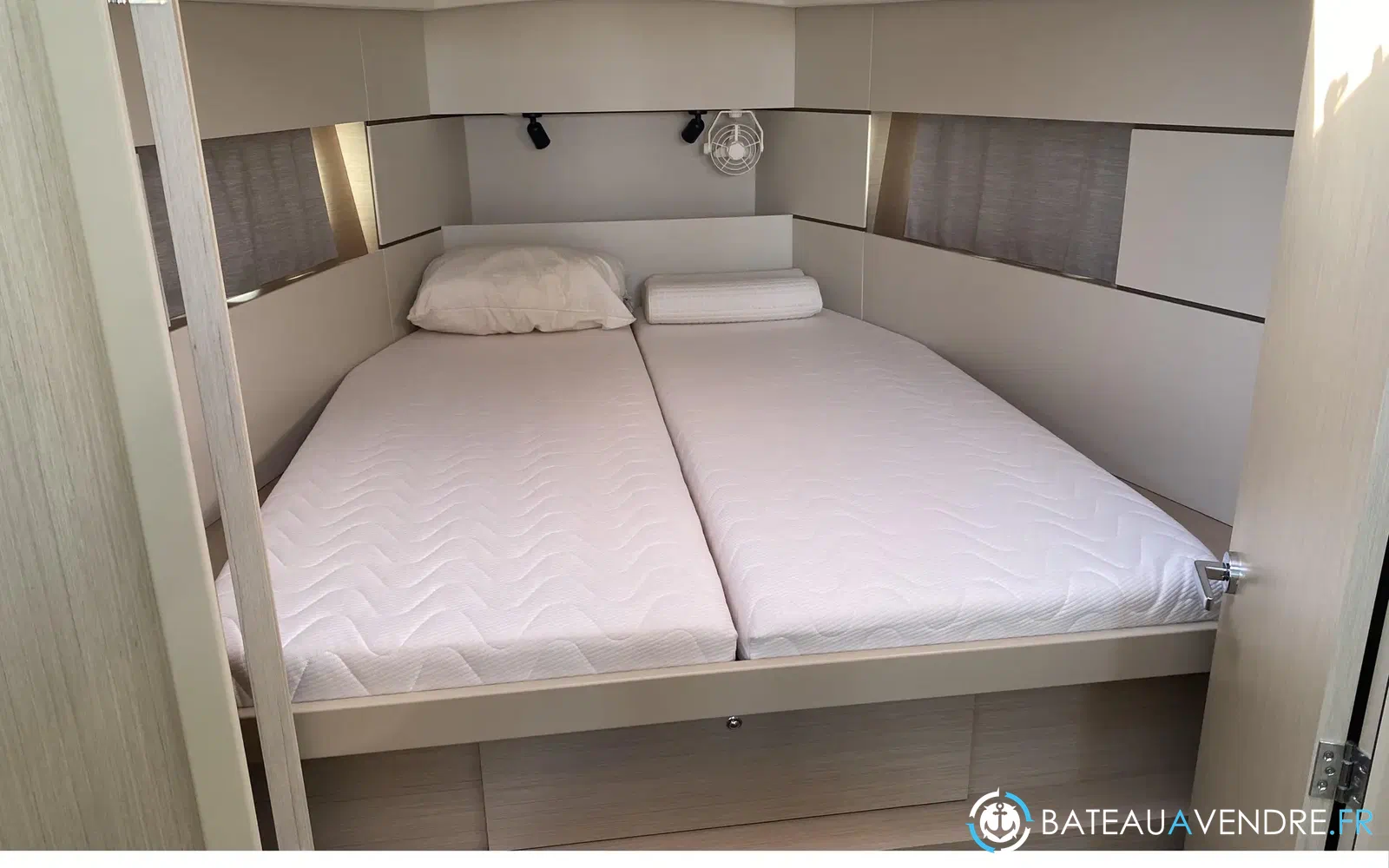 slider 4 Beneteau Oceanis 38.1