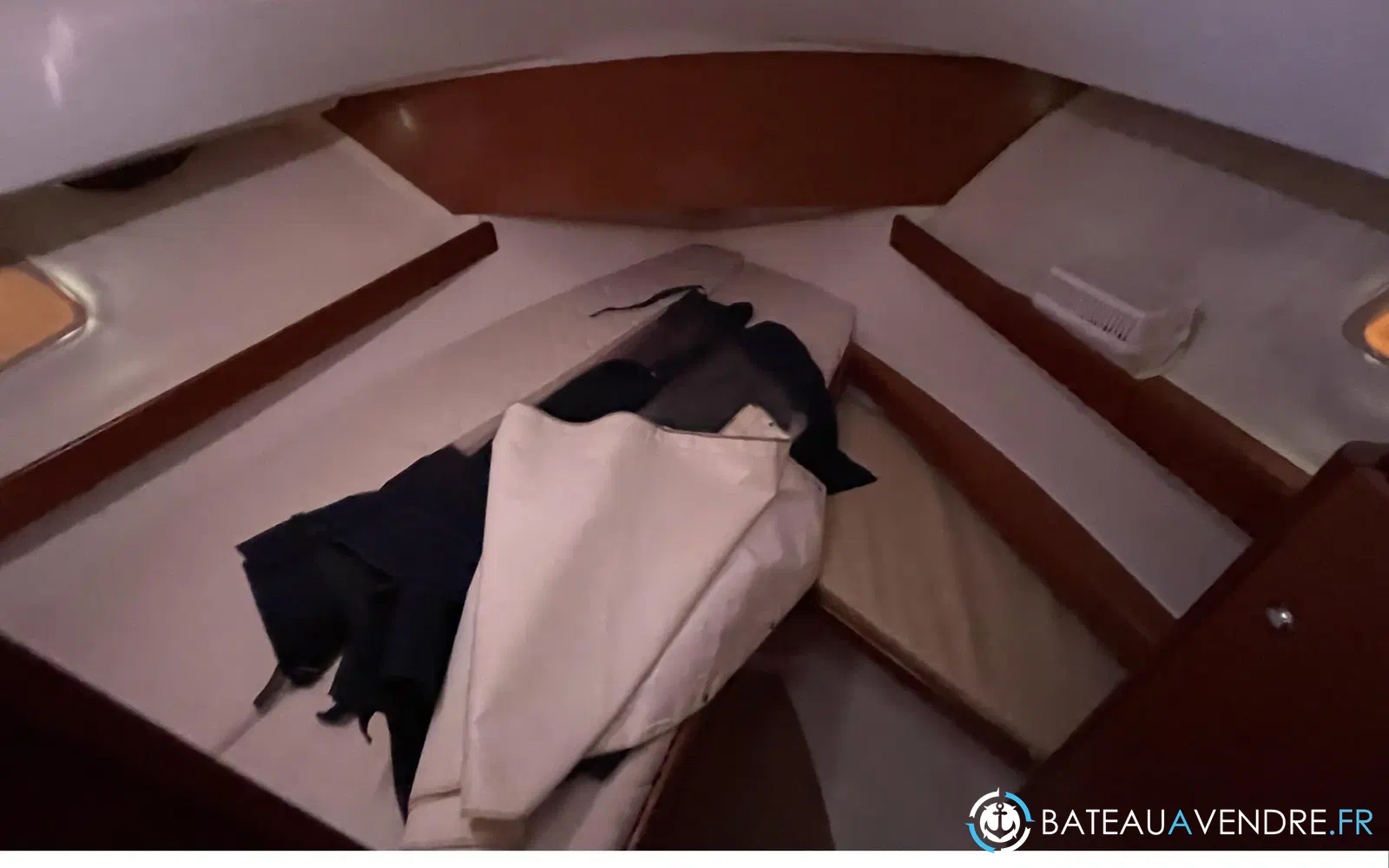 slider 9 Beneteau Antares Serie 9