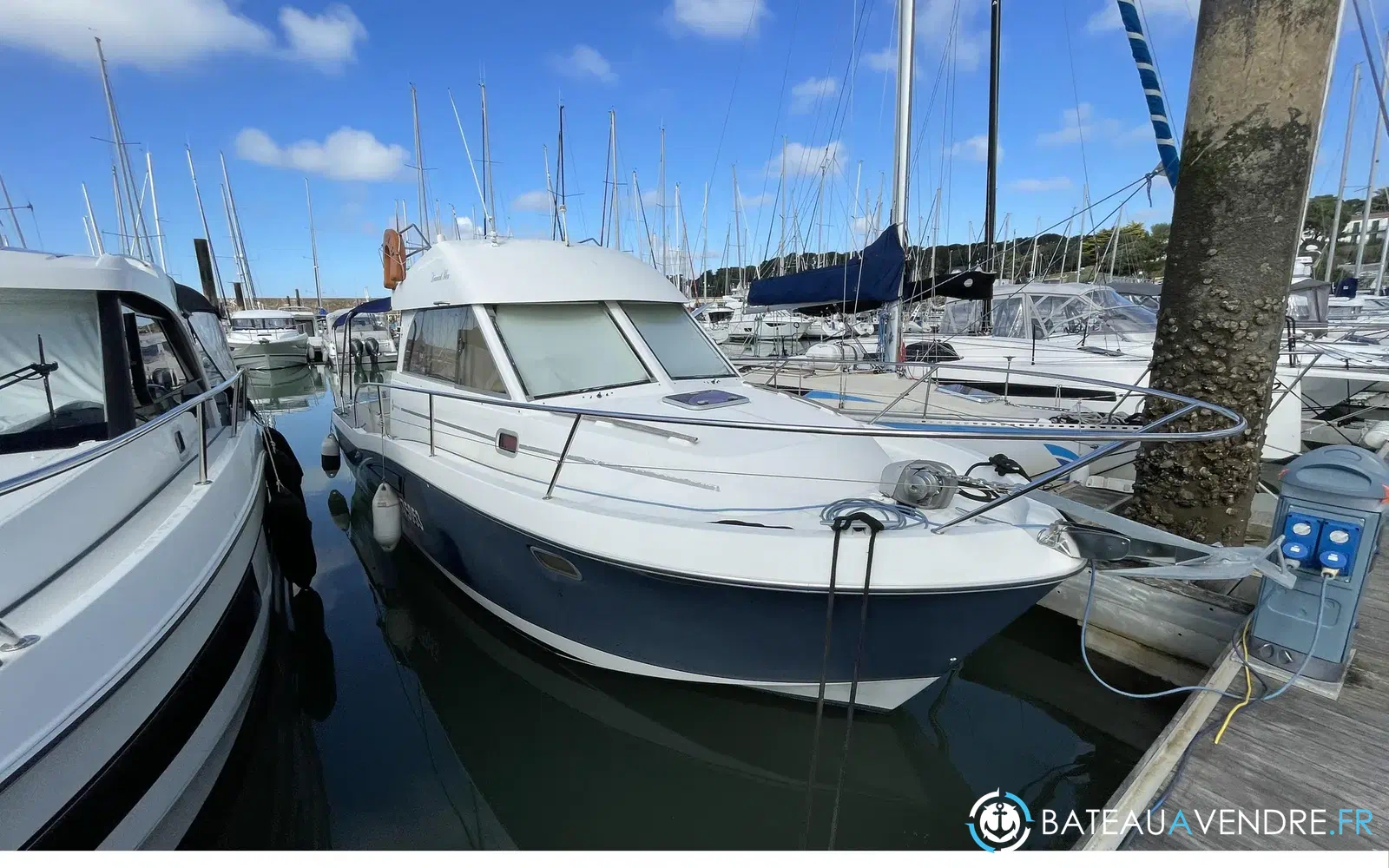 slider 14 Beneteau Antares Serie 9