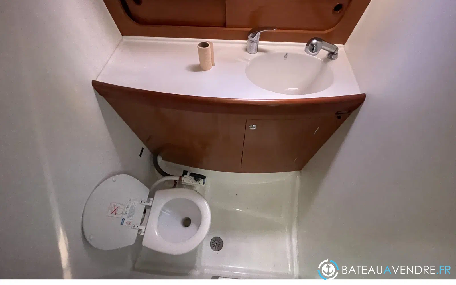 slider 8 Beneteau Antares Serie 9