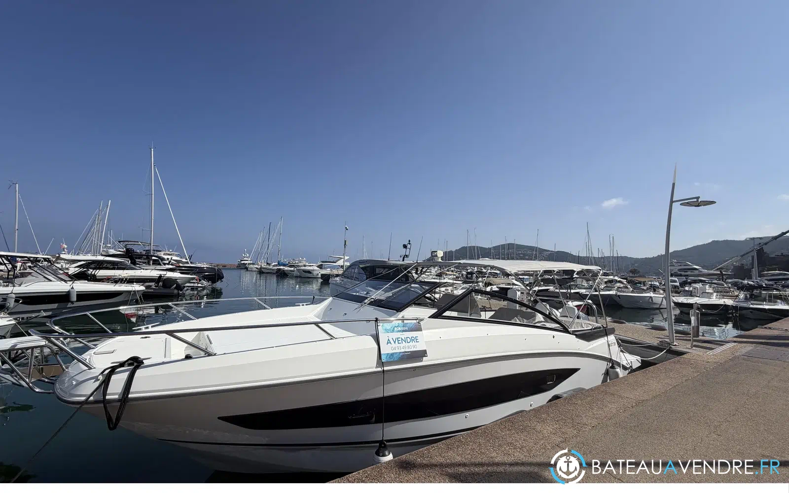 slider 2 Beneteau Flyer 10