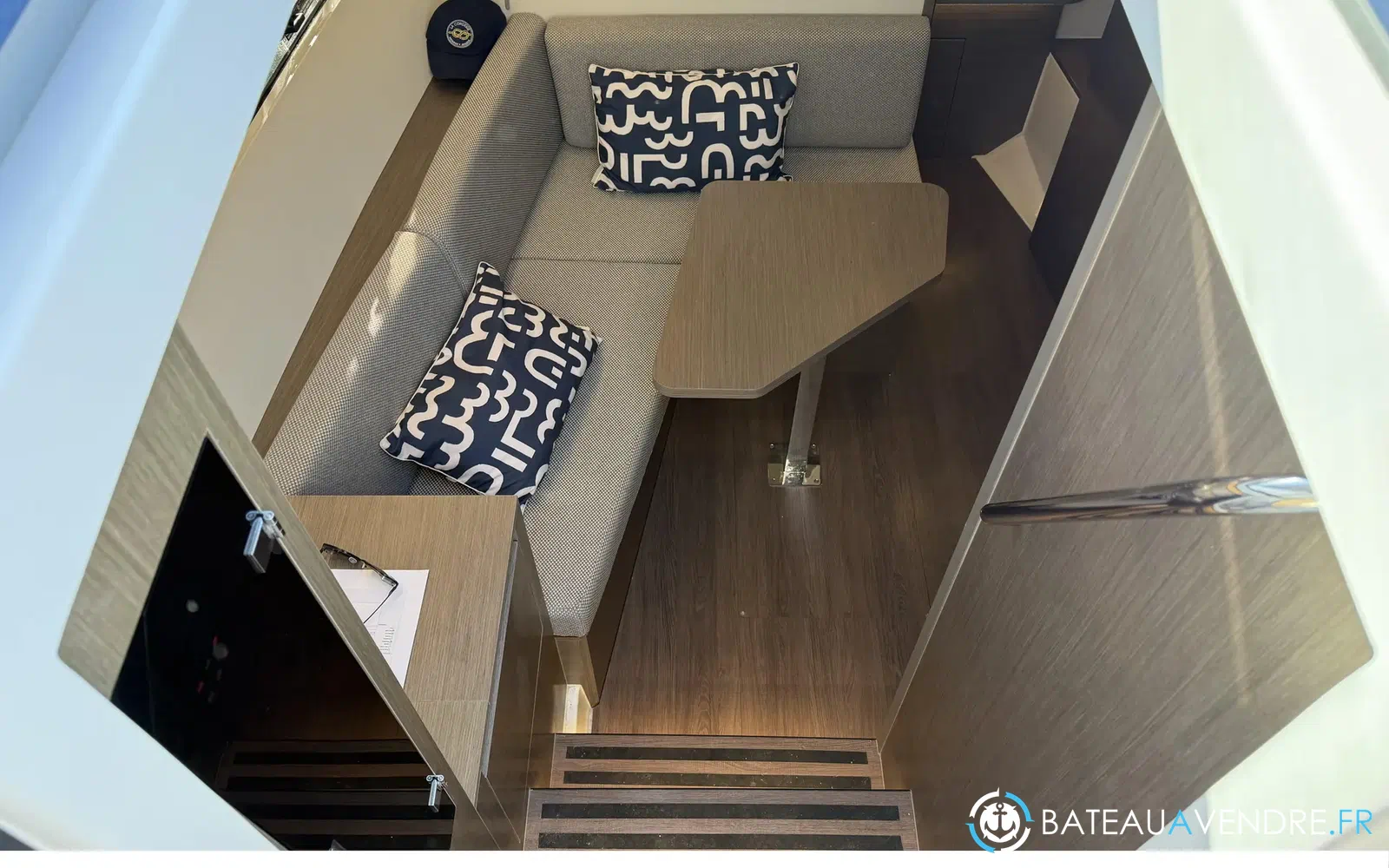 slider 10 Beneteau Gran Turismo 36