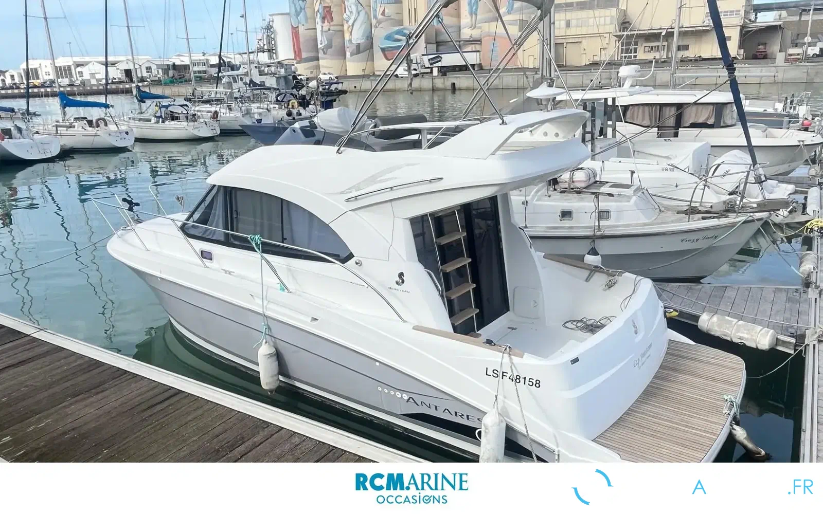 slider 0 Beneteau Antares 30
