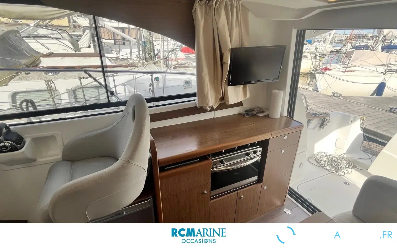 slider 9 Beneteau Antares 30