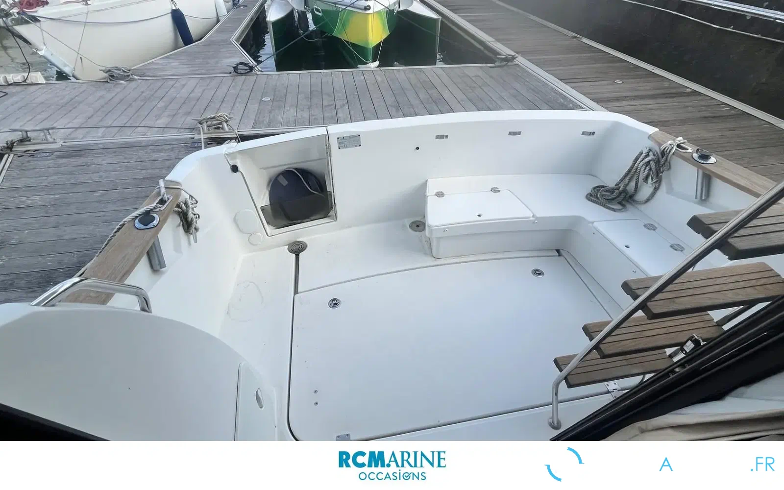 slider 17 Beneteau Antares 30