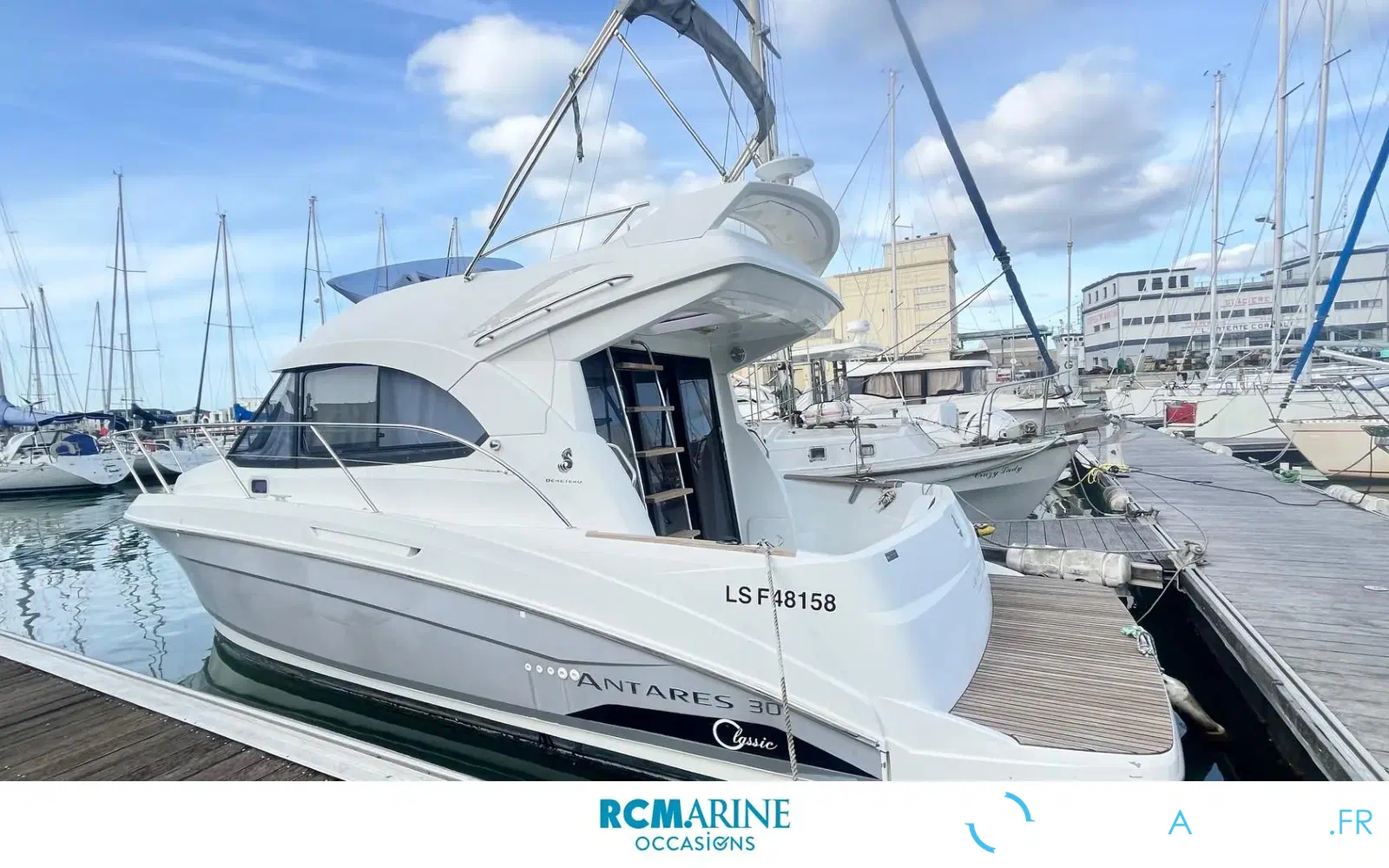 slider 23 Beneteau Antares 30
