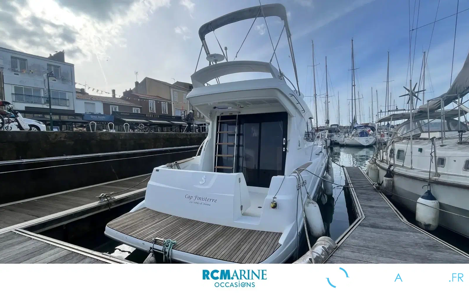 slider 2 Beneteau Antares 30