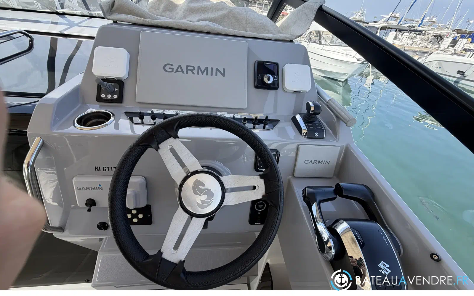 slider 13 Beneteau Flyer 10