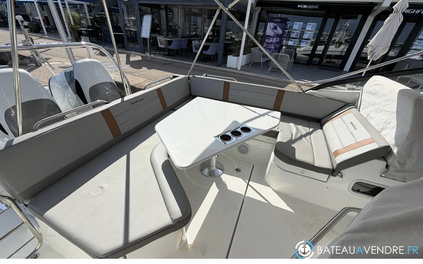 slider 14 Beneteau Flyer 10