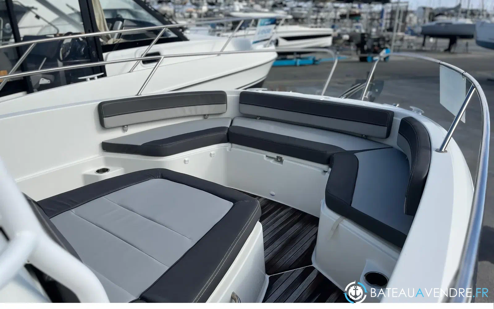 slider 32 Jeanneau Cap Camarat 9.0 CC