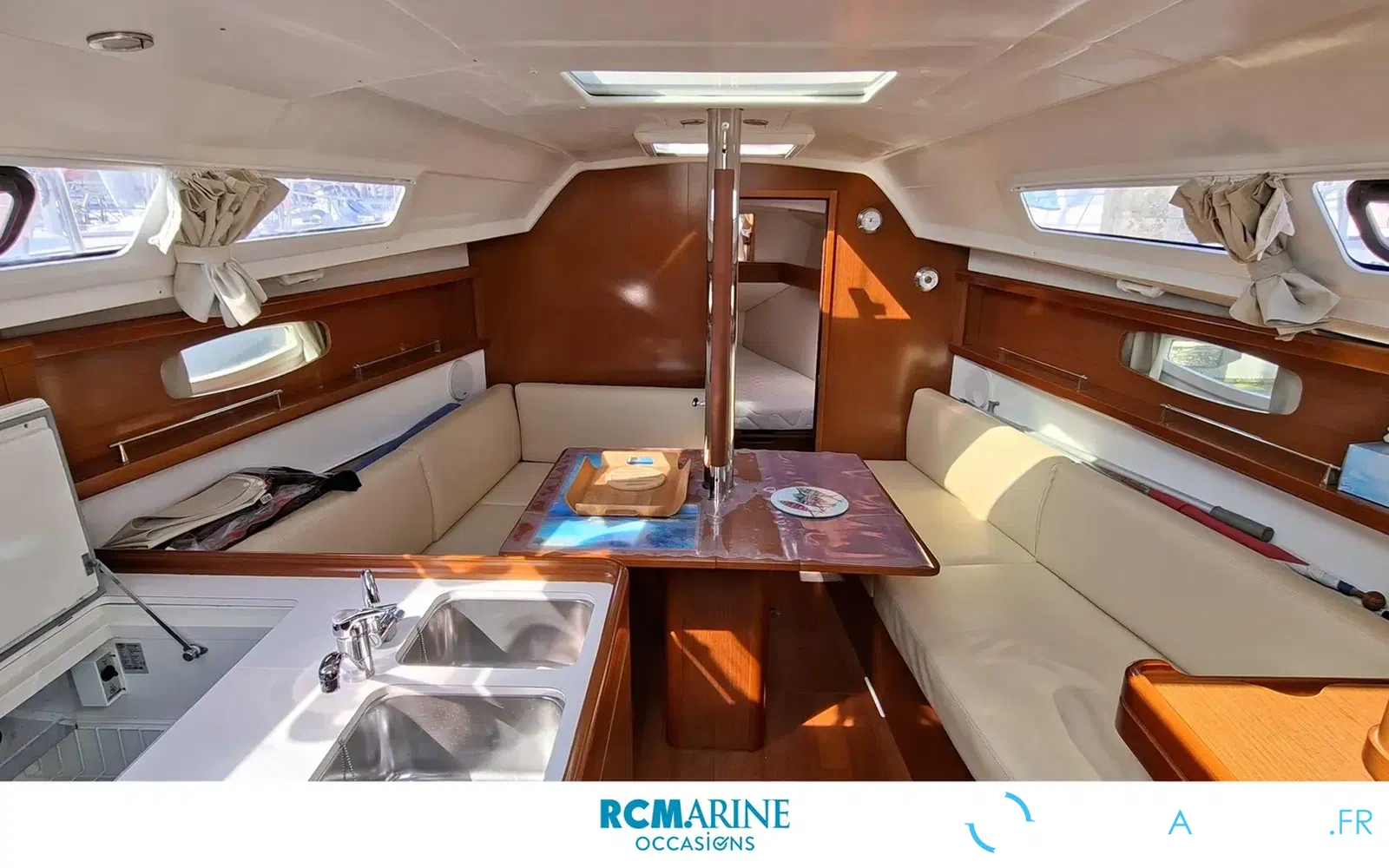 slider 9 Beneteau Oceanis 31