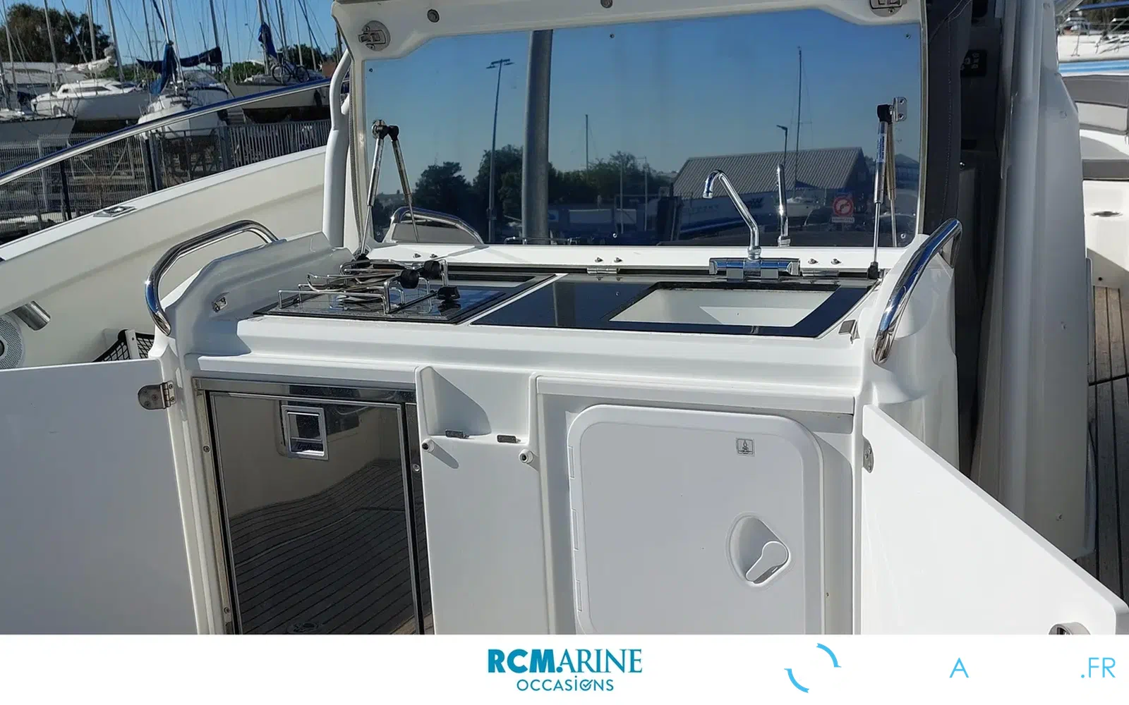 slider 18 Jeanneau Cap Camarat 9.0 CC