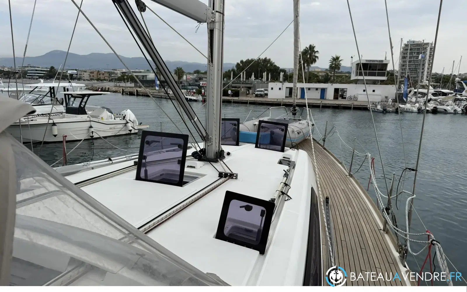slider 9 Beneteau Oceanis 48