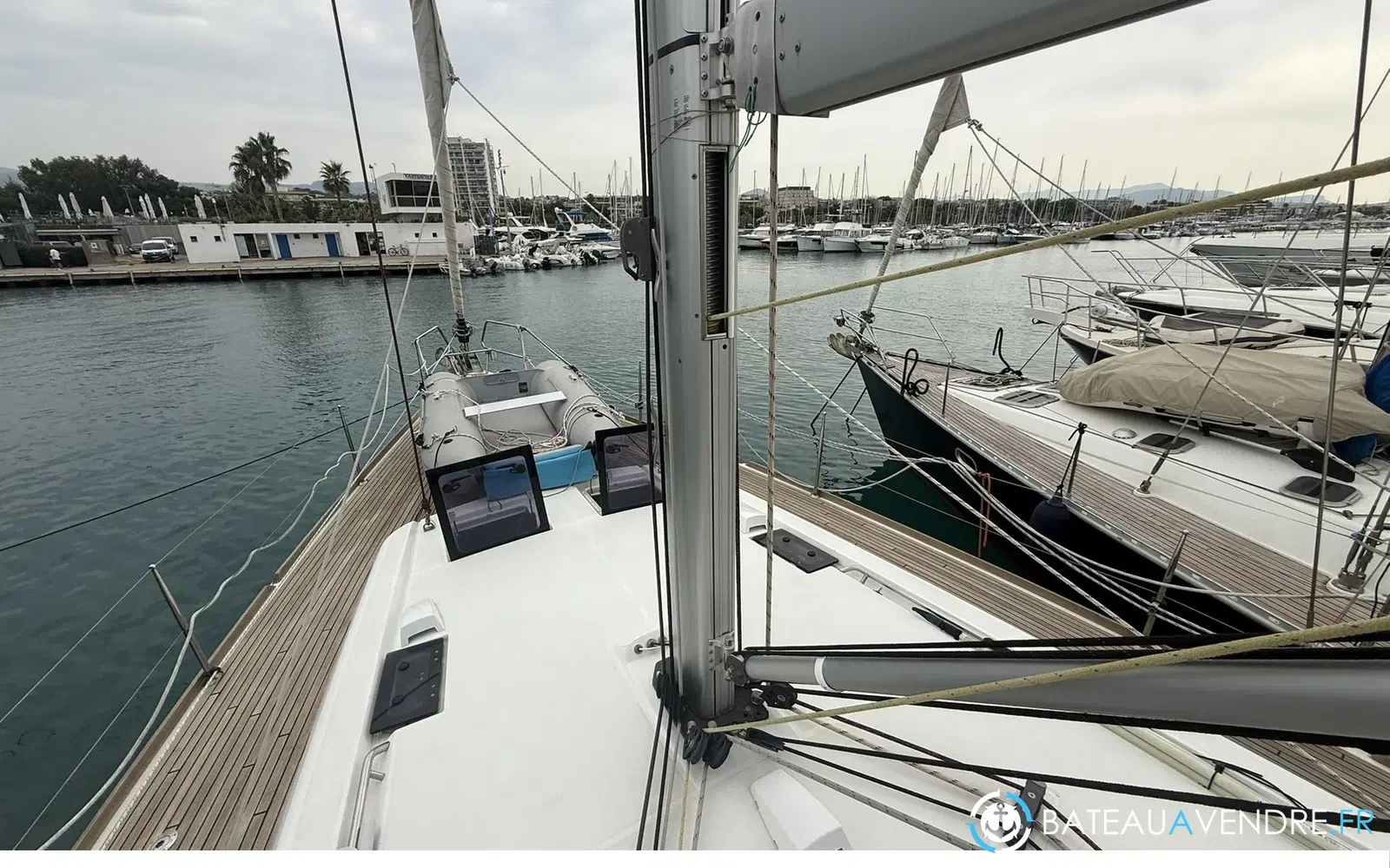 slider 8 Beneteau Oceanis 48