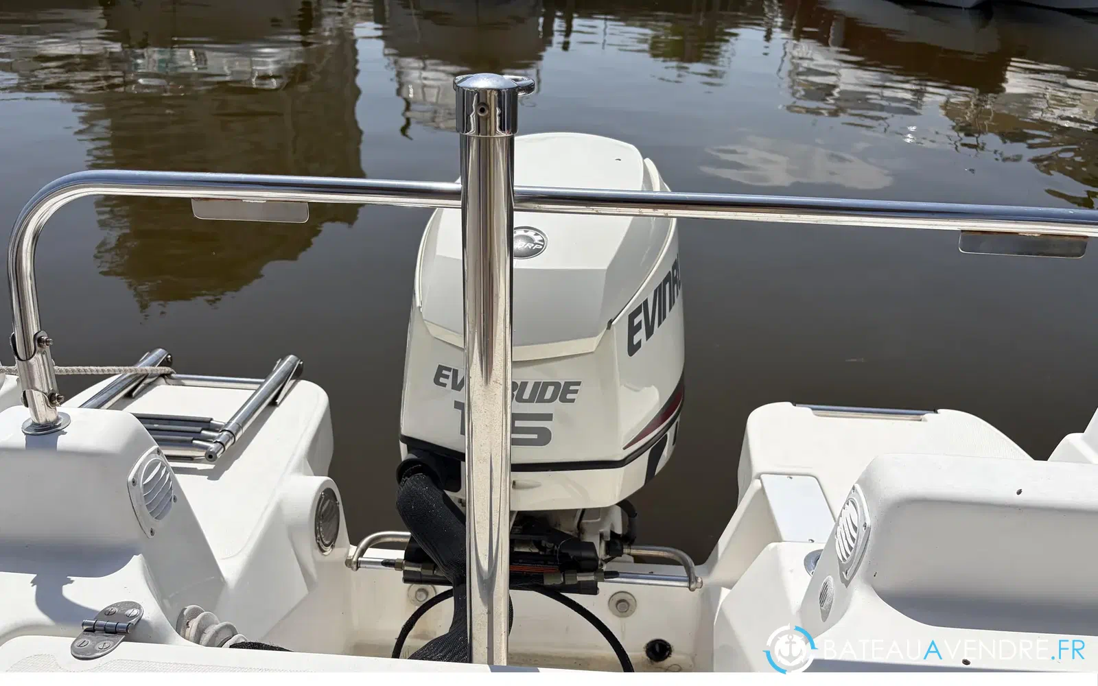 slider 17 B2 Marine Cap Ferret 522 Open