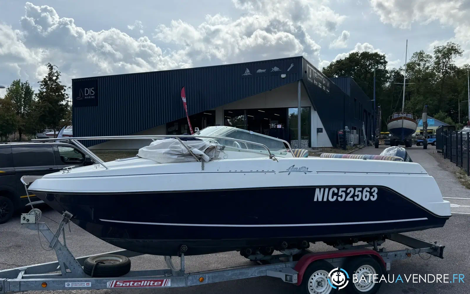slider 0 Kelt Azura 600 Cabin