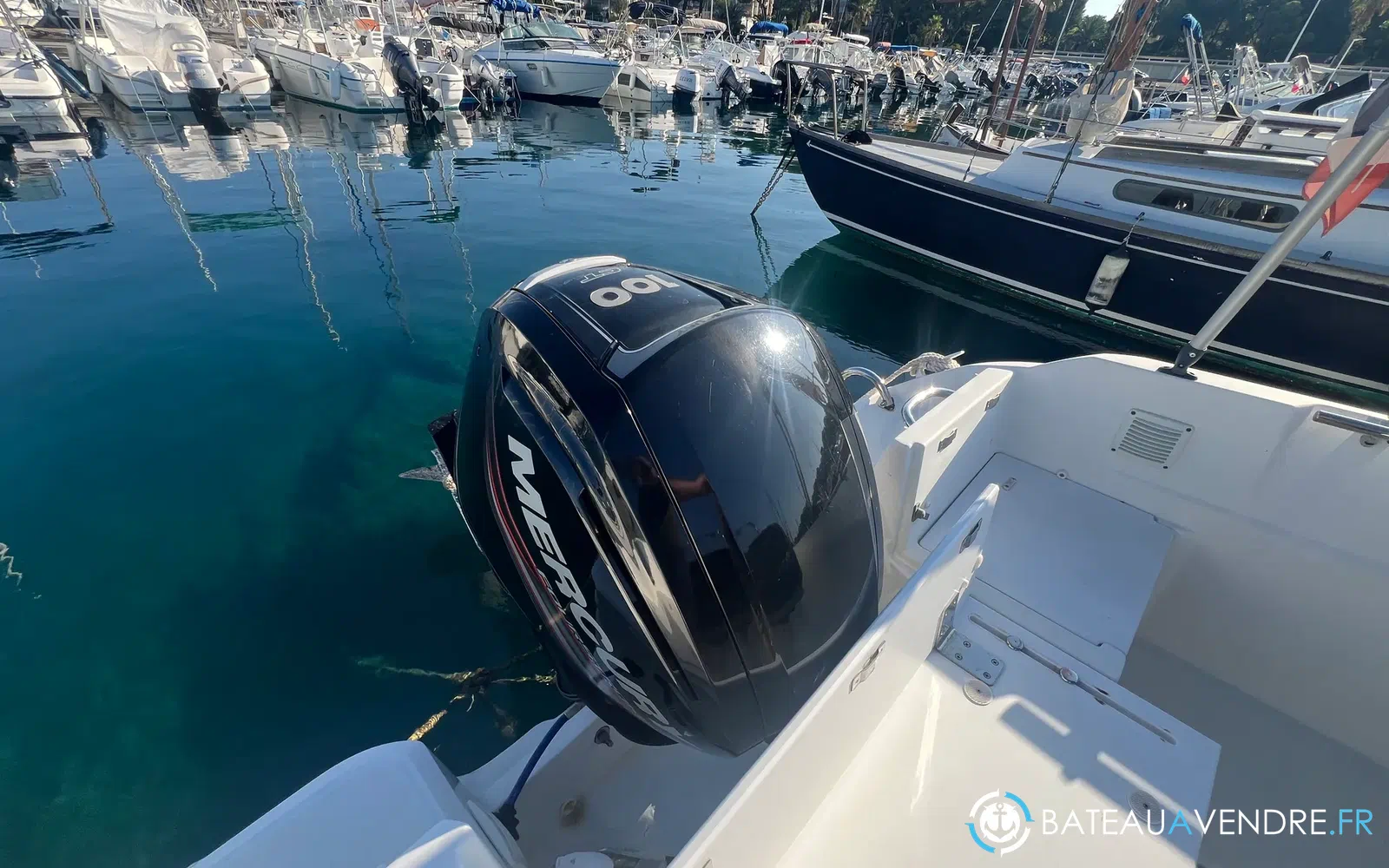 slider 32 Jeanneau Cap Camarat 5.5 CC Serie 2