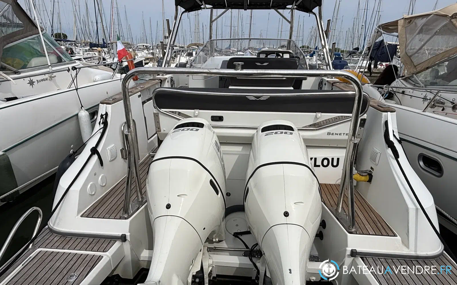 slider 1 Beneteau Flyer 8.8 SUNdeck