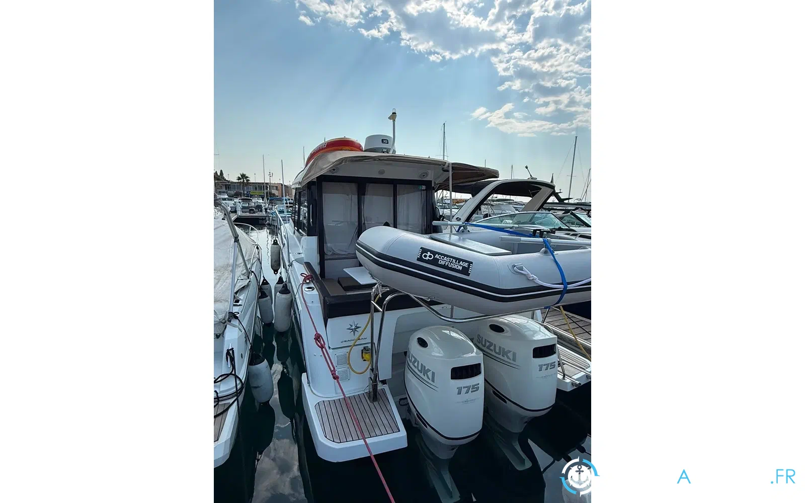 slider 11 Jeanneau Merry Fisher 895