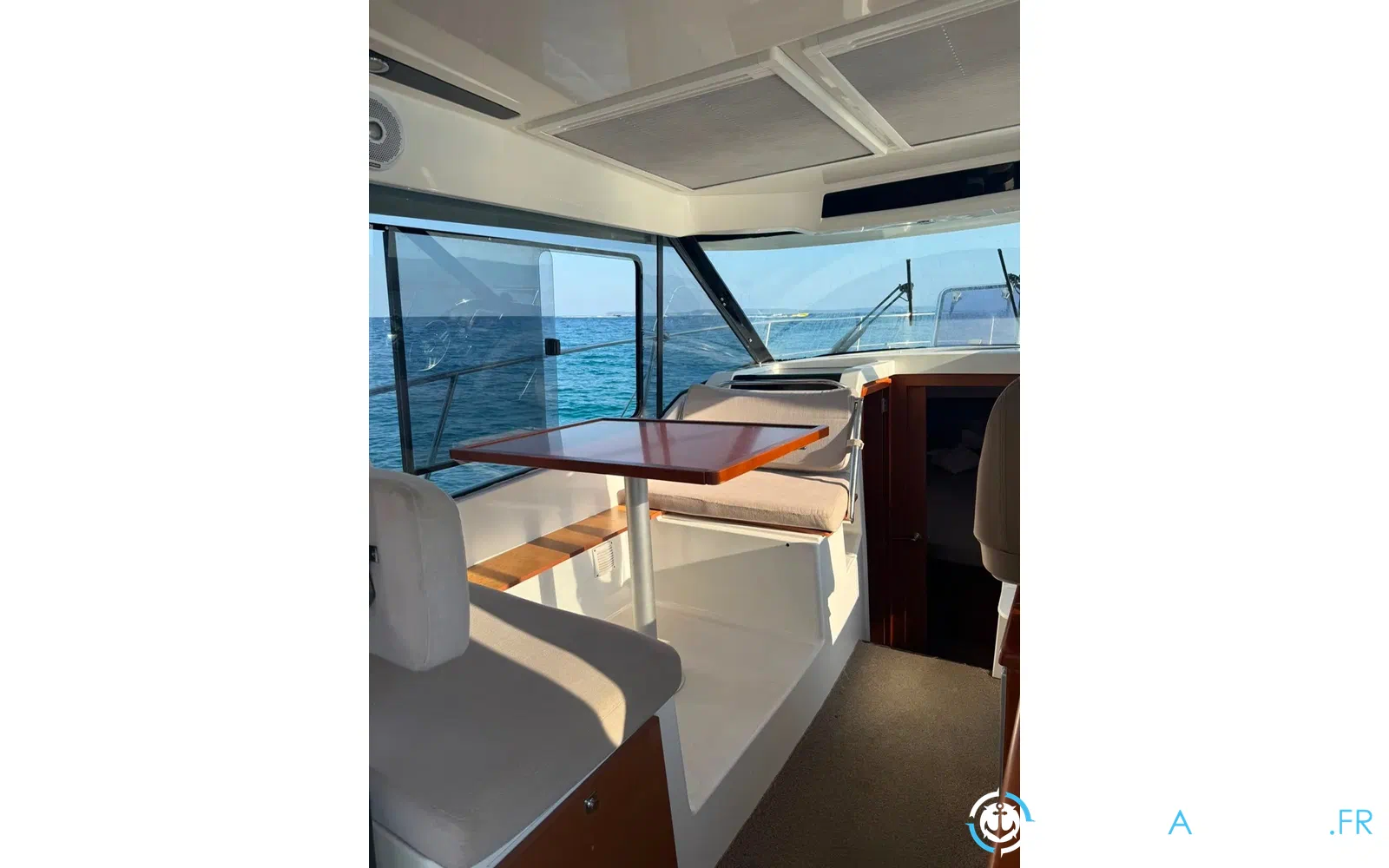 slider 2 Jeanneau Merry Fisher 895