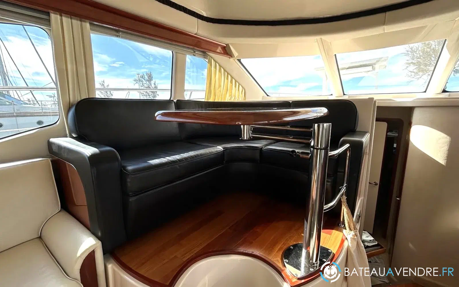 slider 11 Sea Ray 455 Sedan Bridge