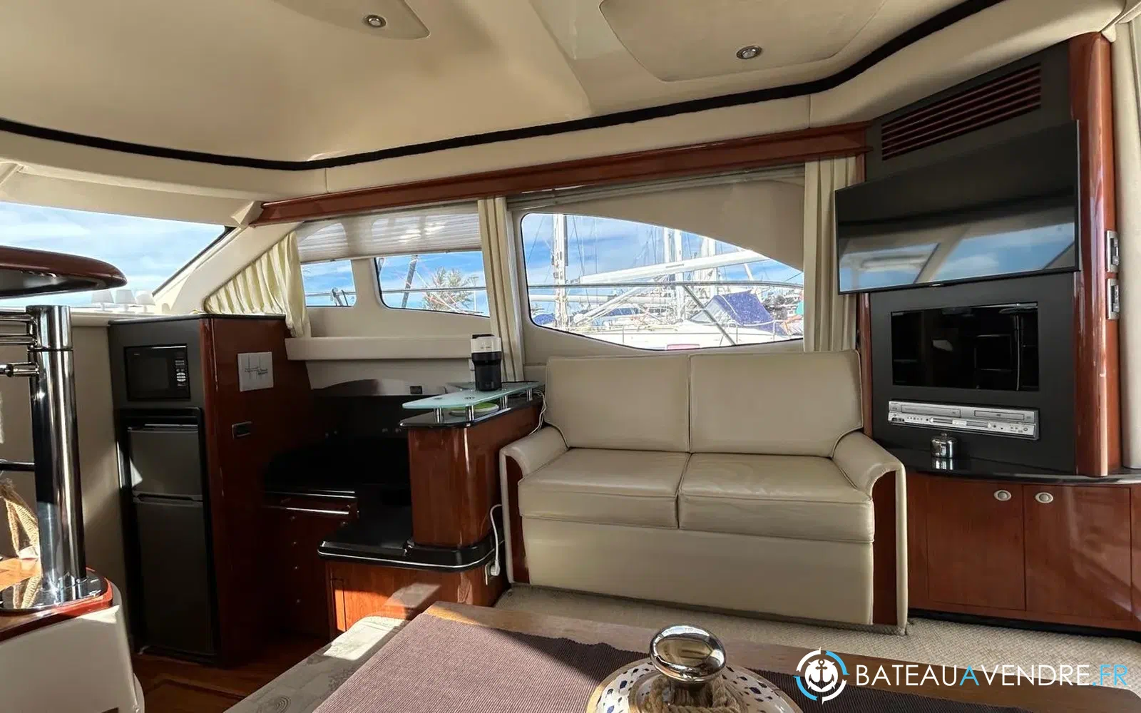 slider 13 Sea Ray 455 Sedan Bridge