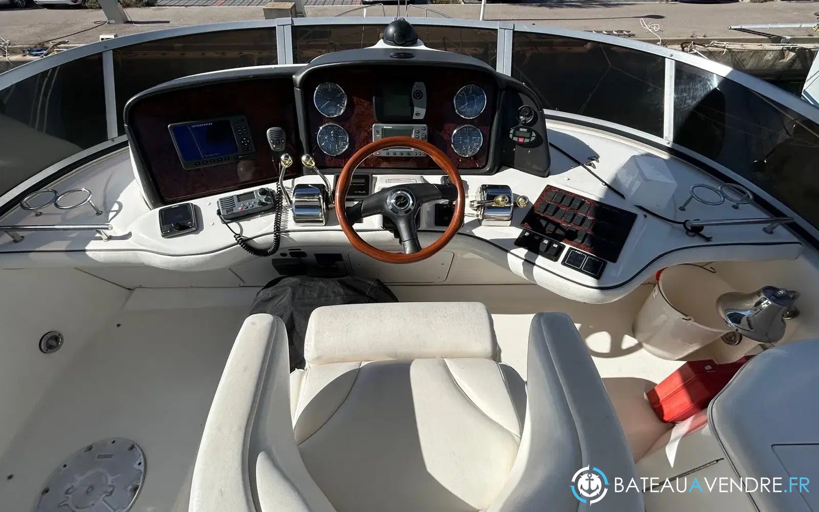 slider 5 Sea Ray 455 Sedan Bridge