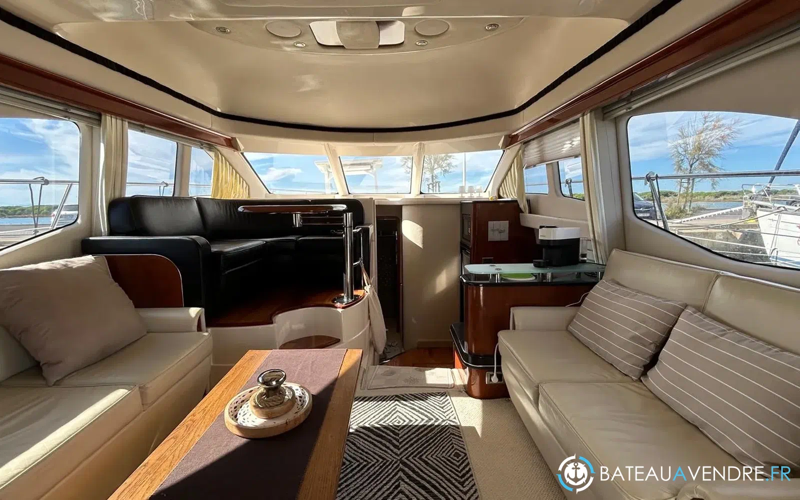 slider 8 Sea Ray 455 Sedan Bridge