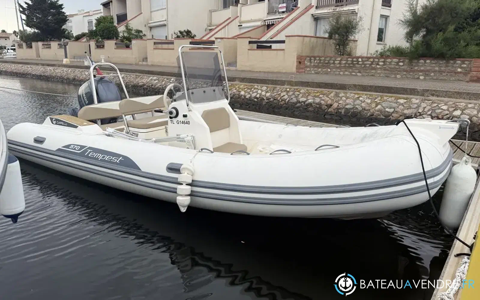 slider 0 Capelli Tempest 570