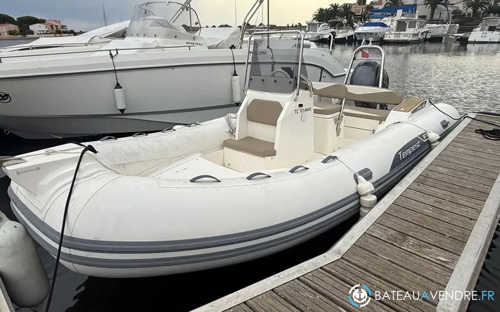 slider 1 Capelli Tempest 570