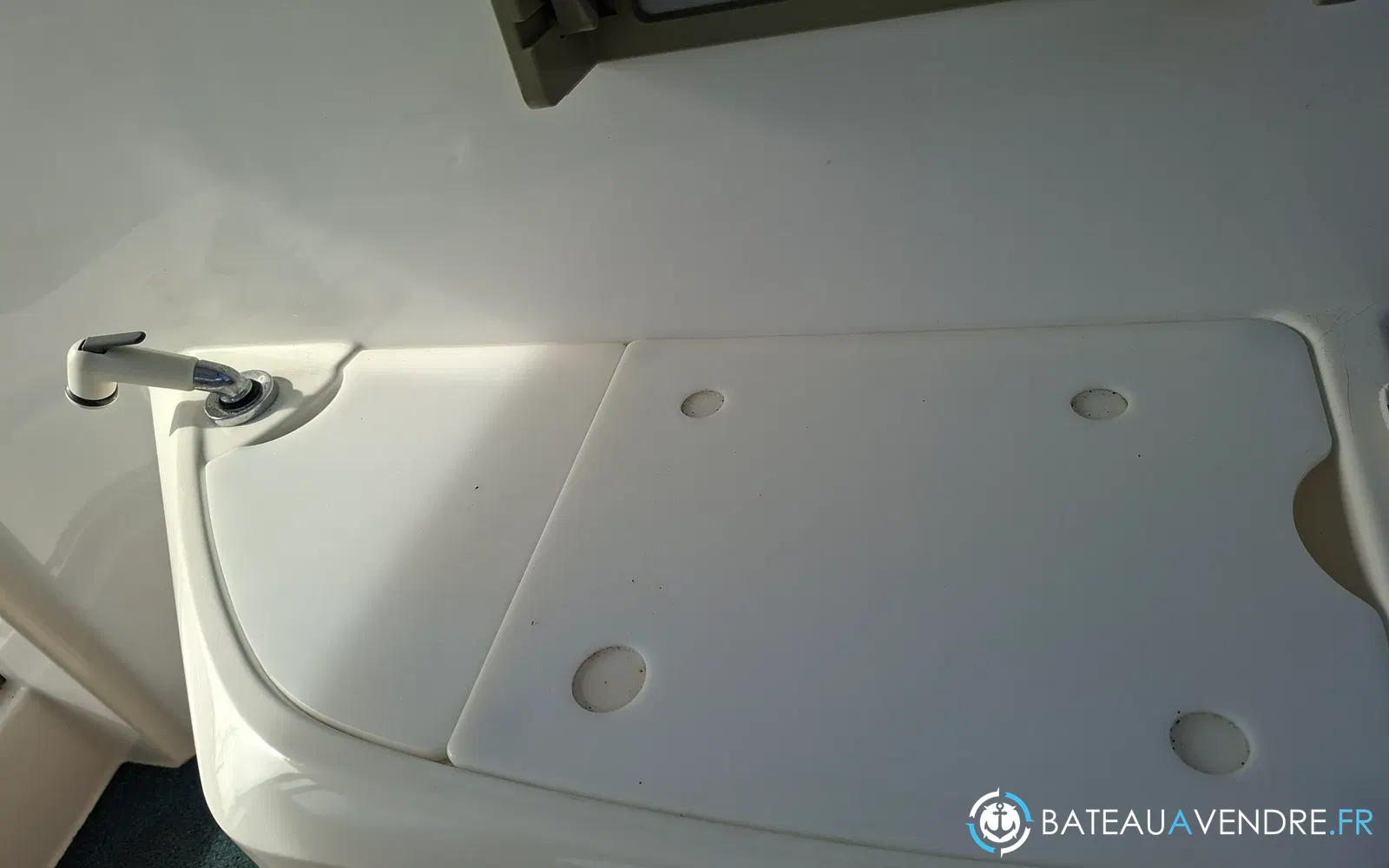 slider 22 Beneteau Antares 7