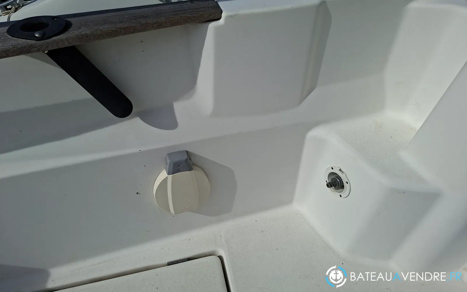 slider 9 Beneteau Antares 7