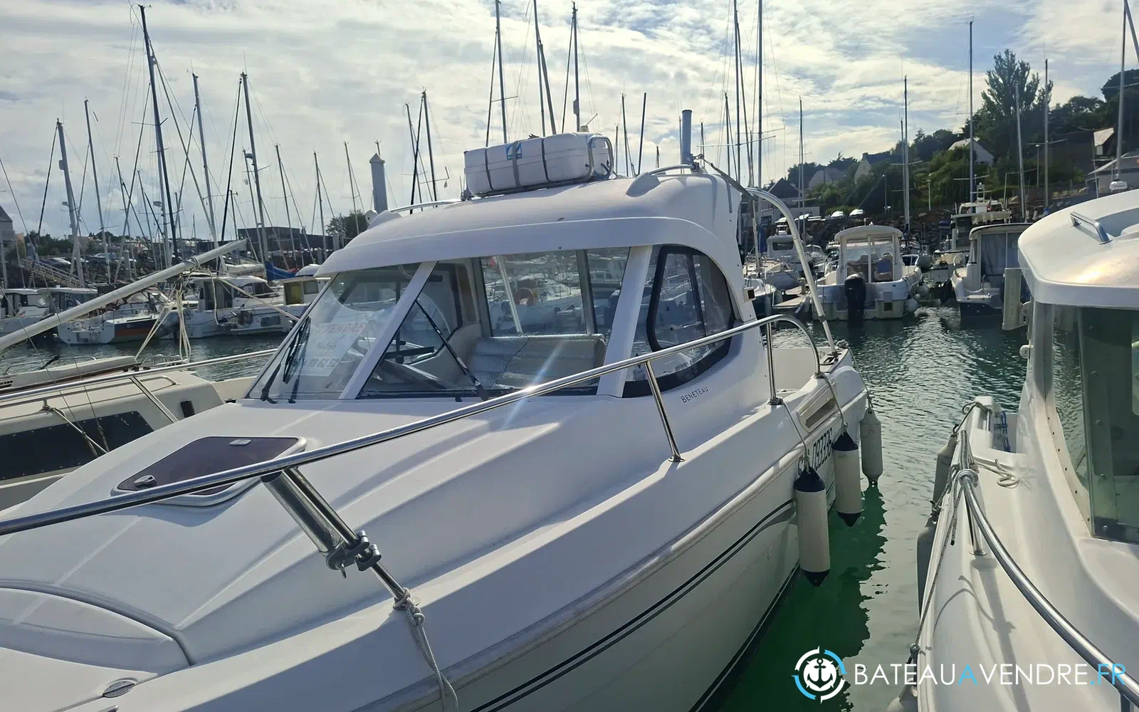 slider 4 Beneteau Antares 7
