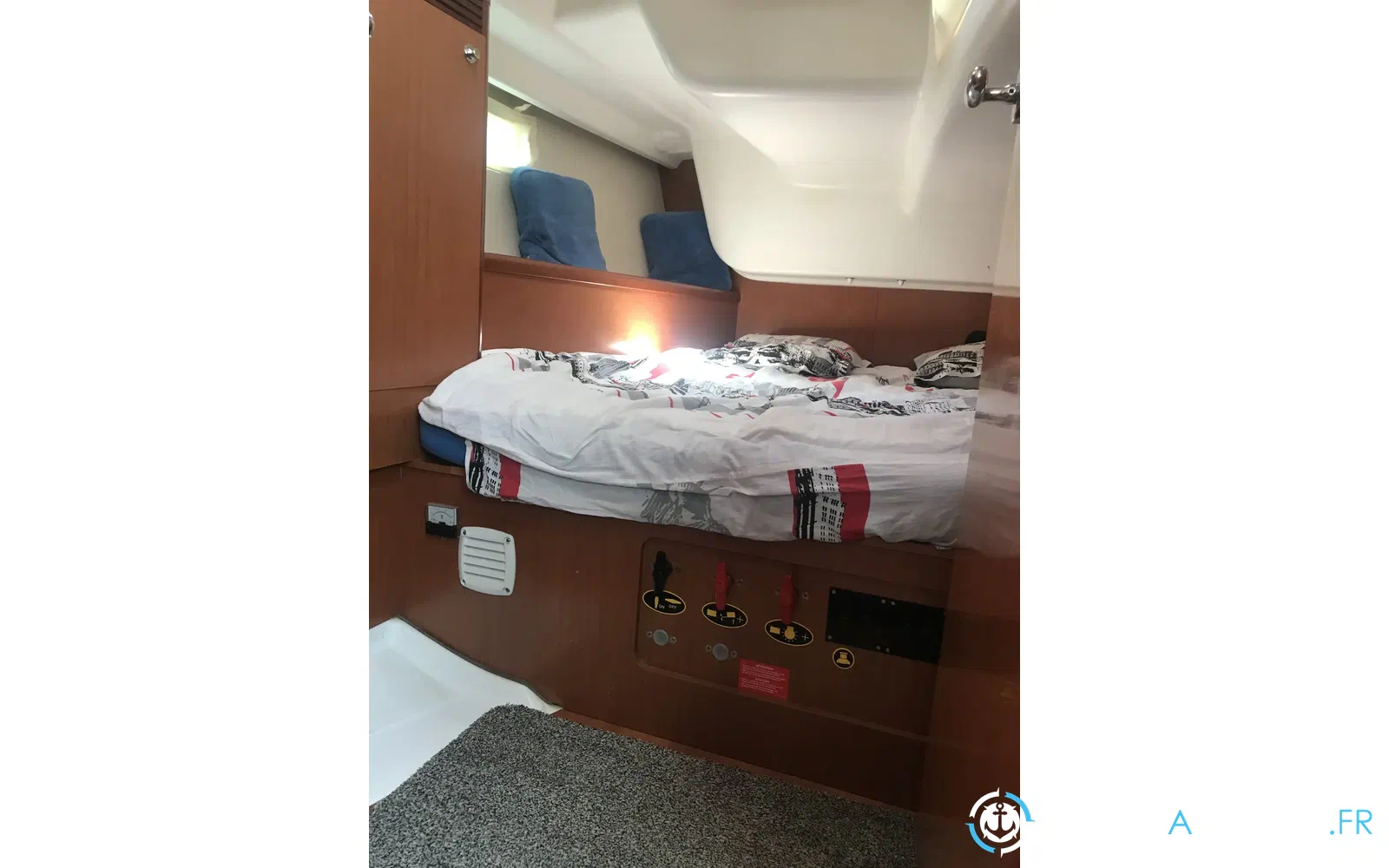 slider 16 Beneteau Oceanis 43