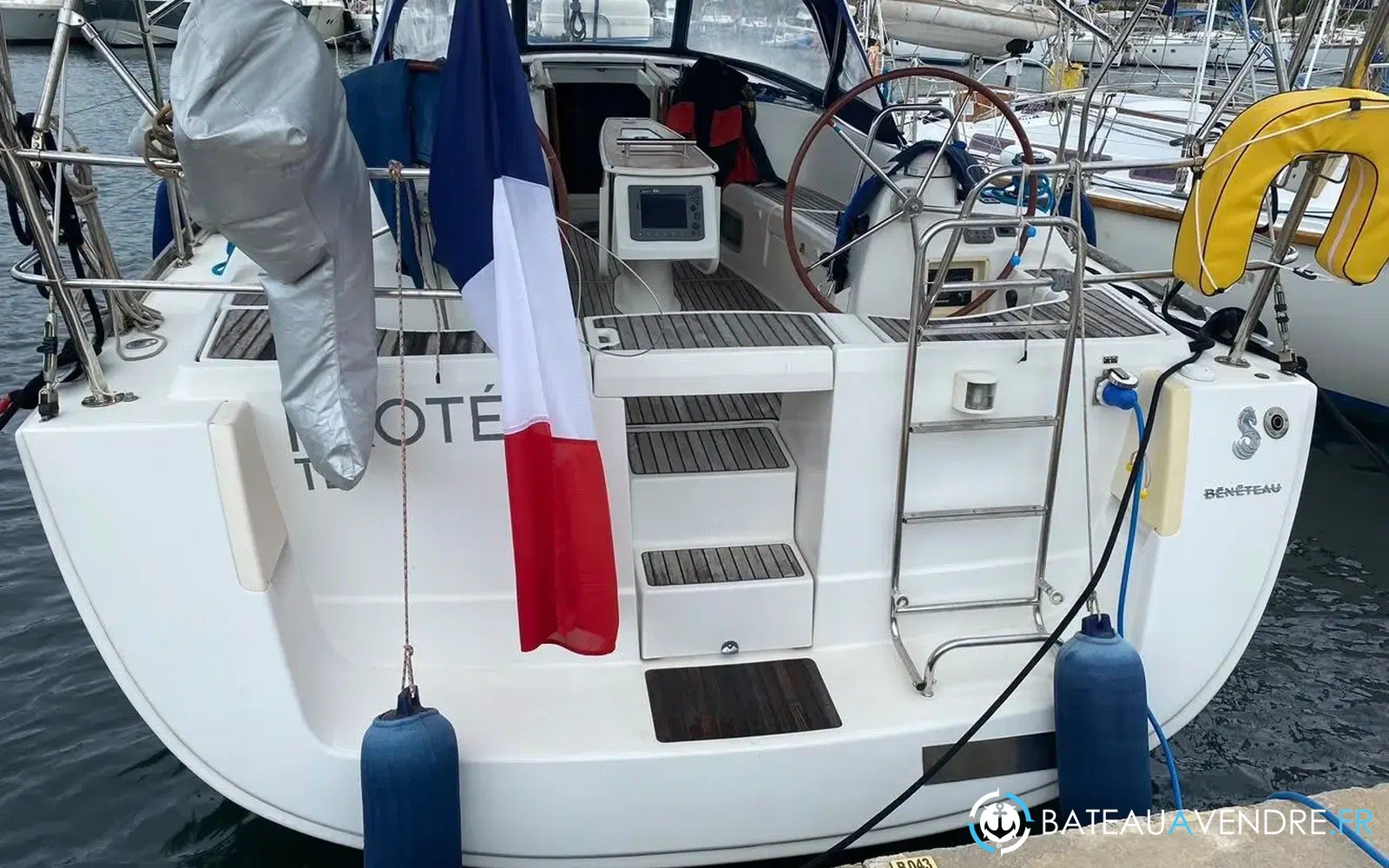 slider 8 Beneteau Oceanis 43