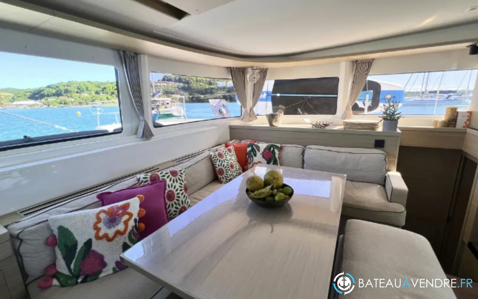 slider 14 Lagoon 46