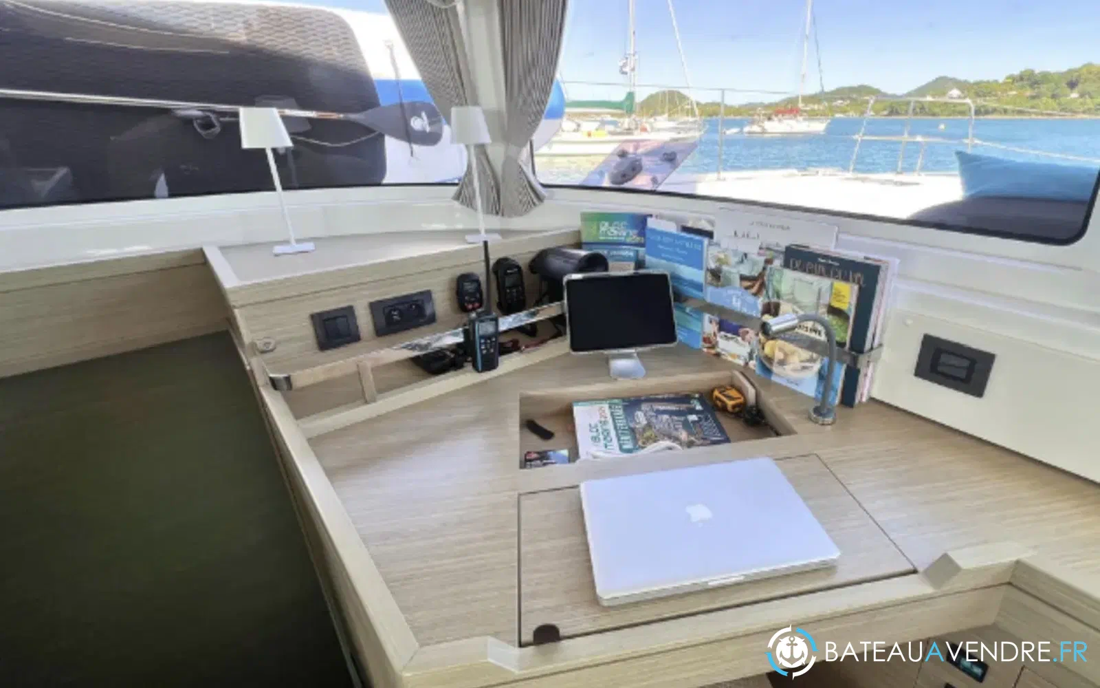 slider 3 Lagoon 46