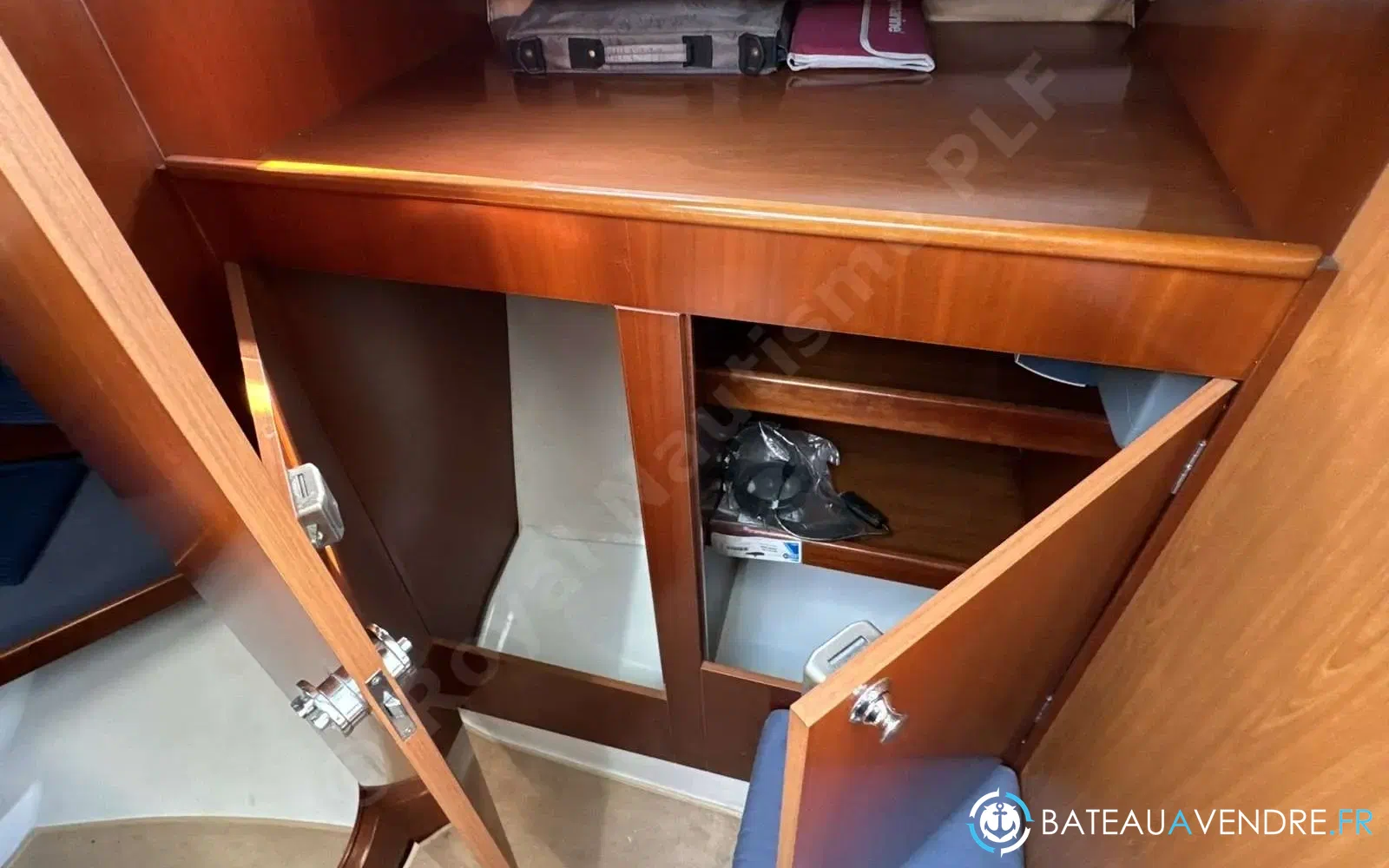 slider 14 Beneteau Antares Serie 9